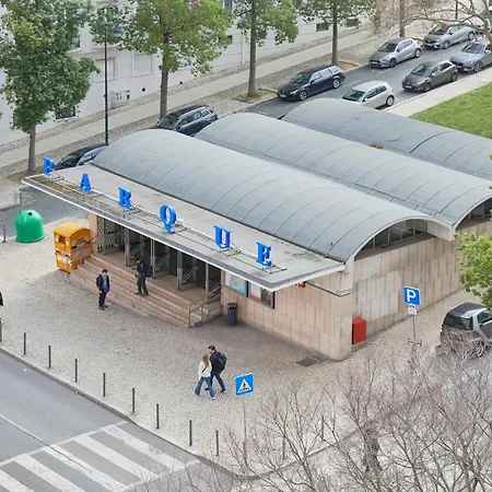 Bright Double In A Coliving Проживание в семье