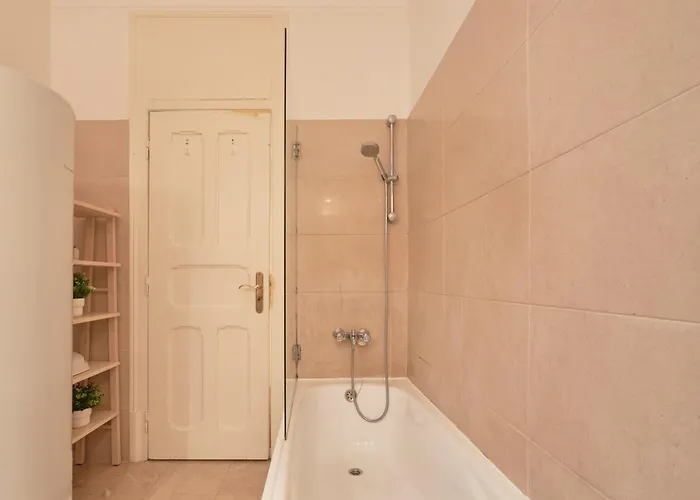 Bright Double In A Coliving *