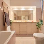 Bright Double In A Coliving Homestay szállás Lisboa